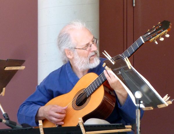 Douglas Hensley performs at the 2022 Musical Tea Series